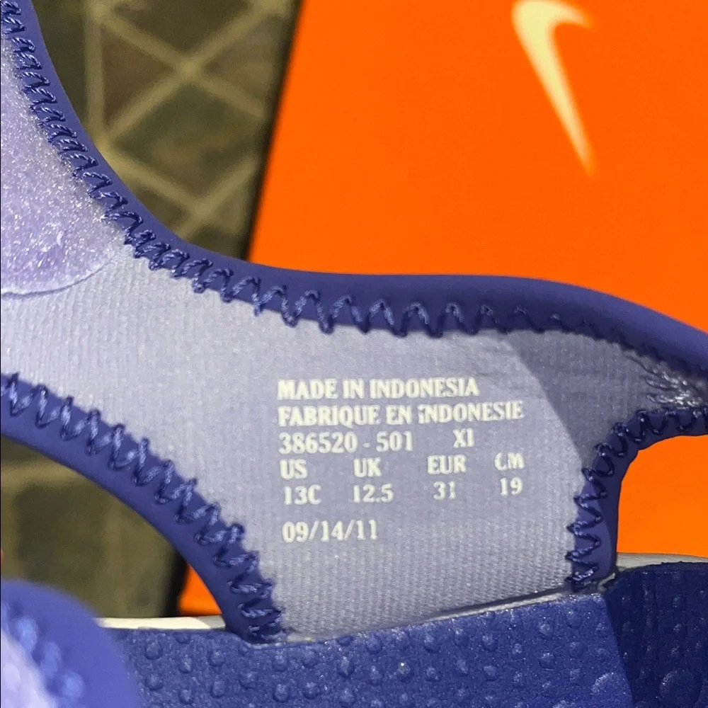 Nike Kids Blue and Purple Sandals - Picture 5 of 5